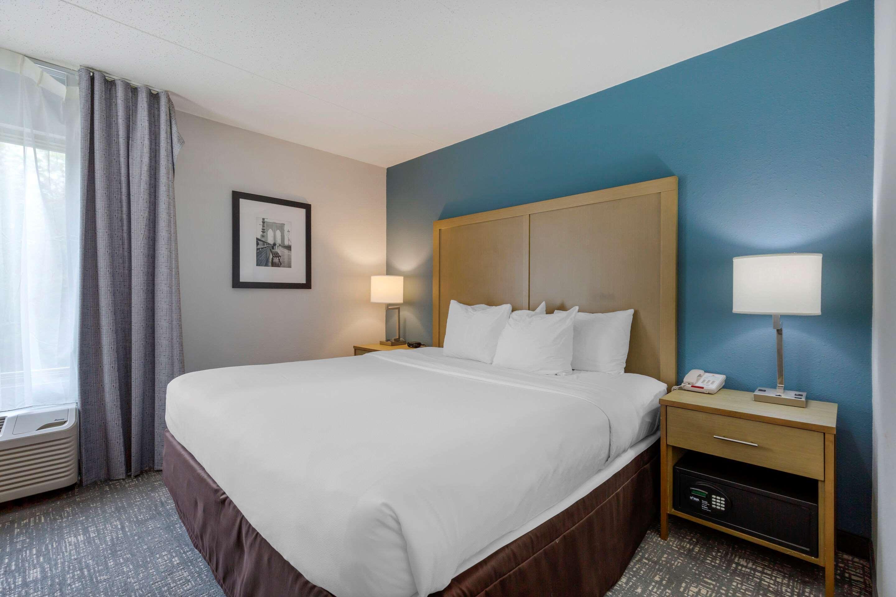 Comfort Inn & Suites Alexandria West מראה חיצוני תמונה