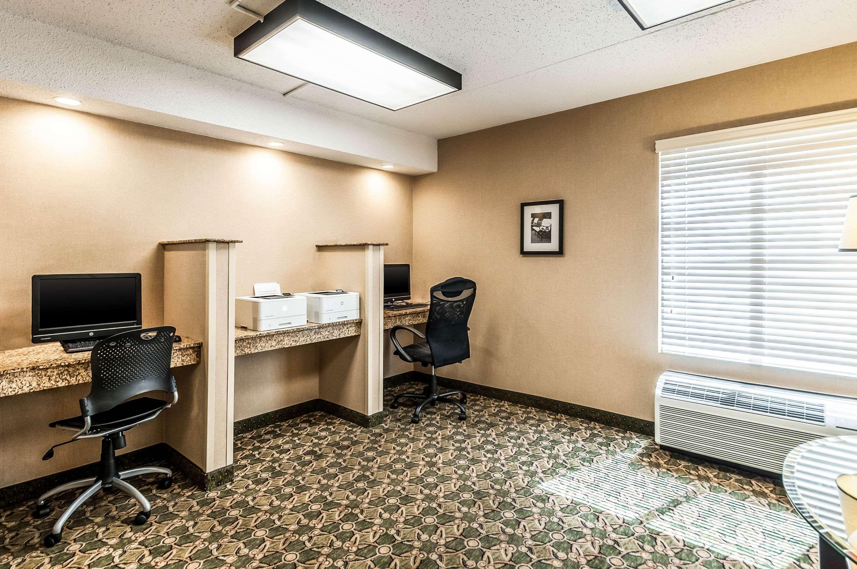 Comfort Inn & Suites Alexandria West מראה חיצוני תמונה