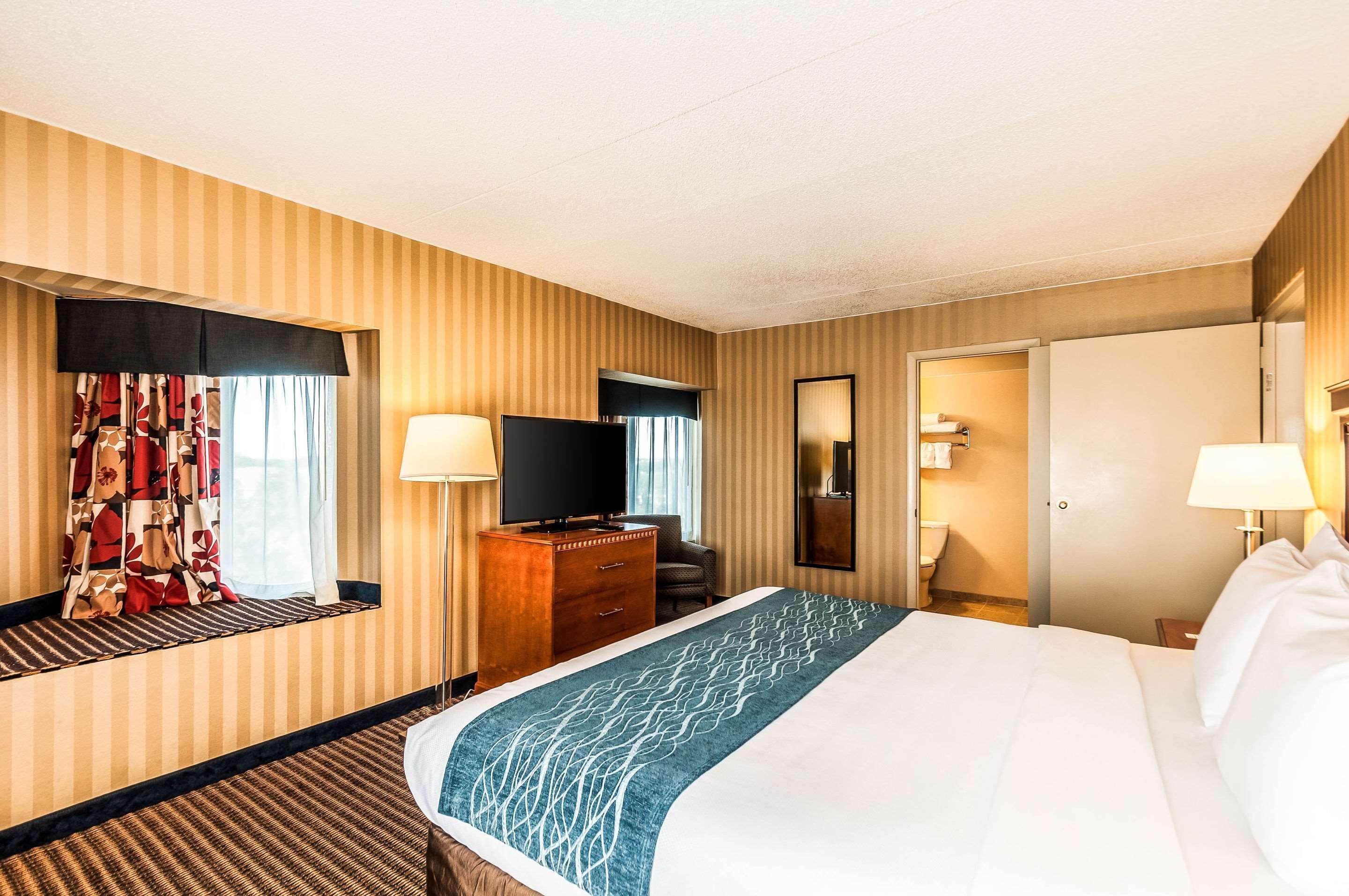 Comfort Inn & Suites Alexandria West מראה חיצוני תמונה